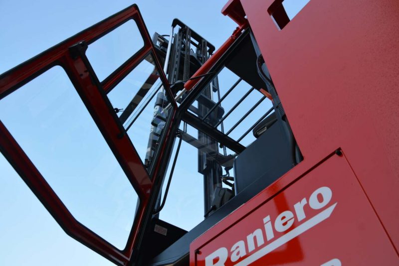 art20 604 DSC7262 min | Container Handling Equipment |