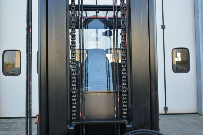 art20 606 DSC7258 min | Container Handling Equipment |