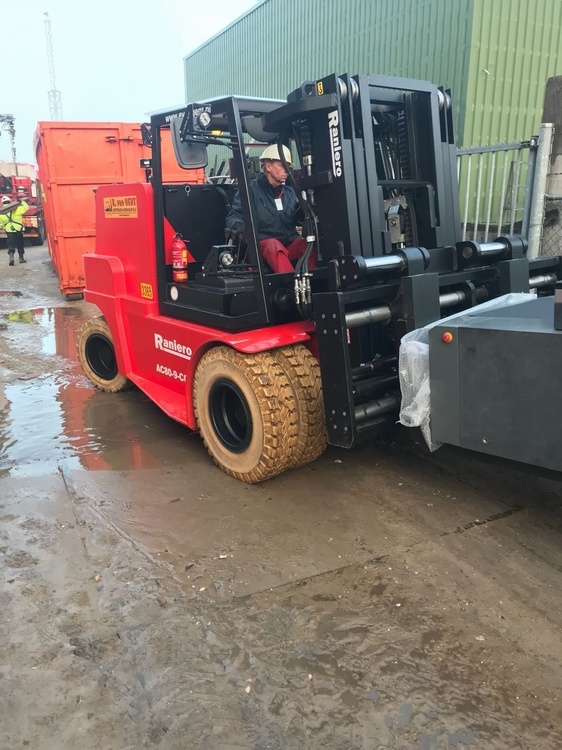 art22 352 IMG 20180316 WA0009 | Container Handling Equipment |